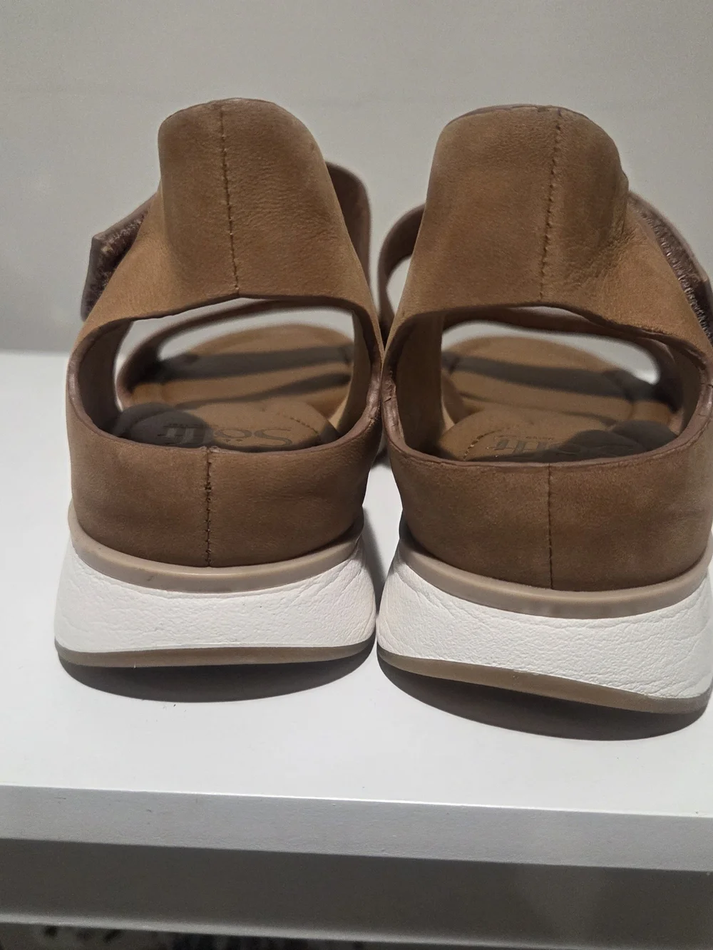 Sofft Khell Leather Wedge Sandal Tan Luggage Size 8.5M (Fits 8) - Excellent Cond